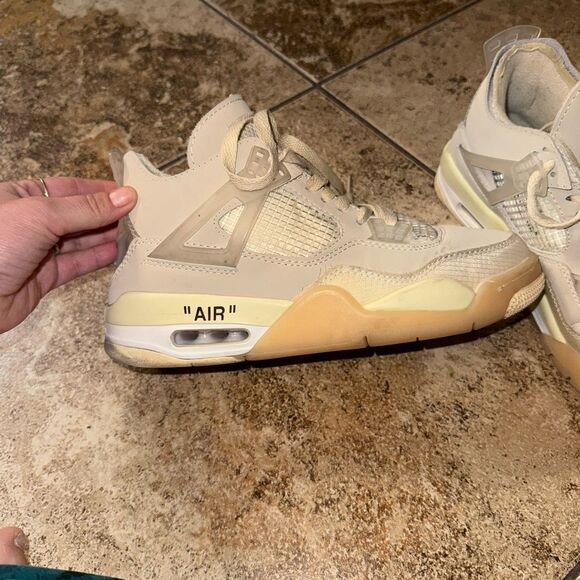 Off-White Cream Sneakers with Retro Design and Chunky Sole - Picture 4 of 10